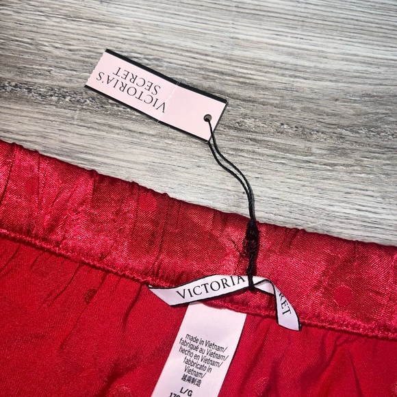 Victoria secret shorts red polkadot silky satin red shiny shimmer new with tags - Picture 2 of 5